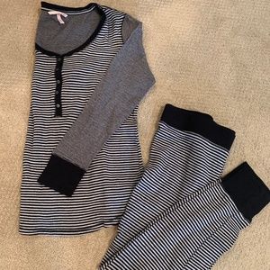 Vic Secret's pajama/lounge set, size L